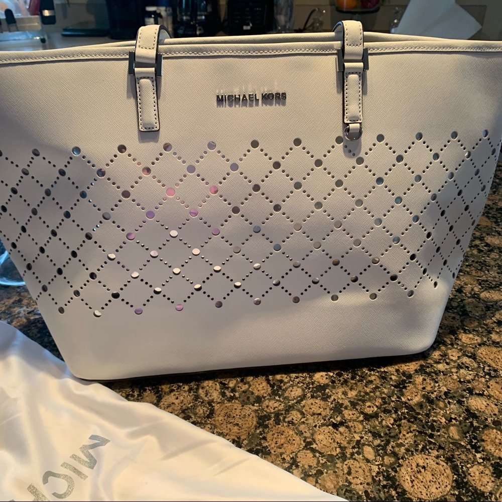 SOLD Michael Kors tote